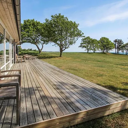 度假居 Stunning In With Sauna Samsø